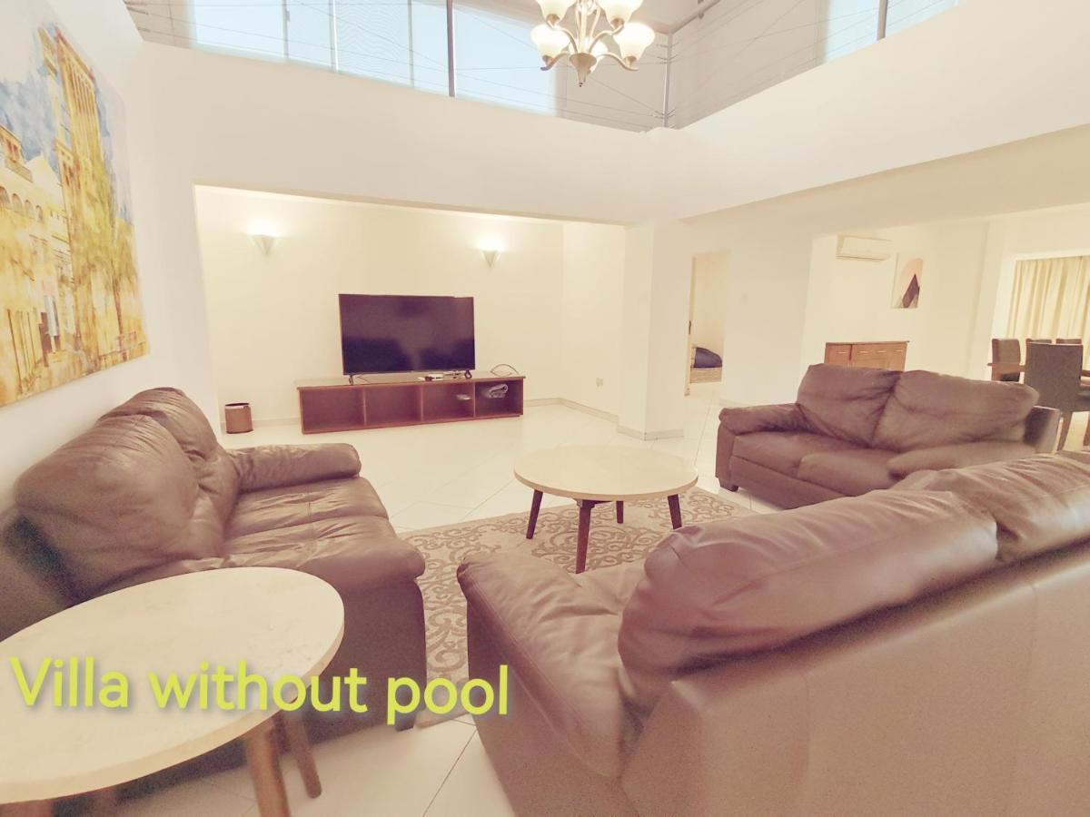 J5 Four Bedroom Villa Holiday Home In Al Wasl For Families Only Дубай Екстериор снимка