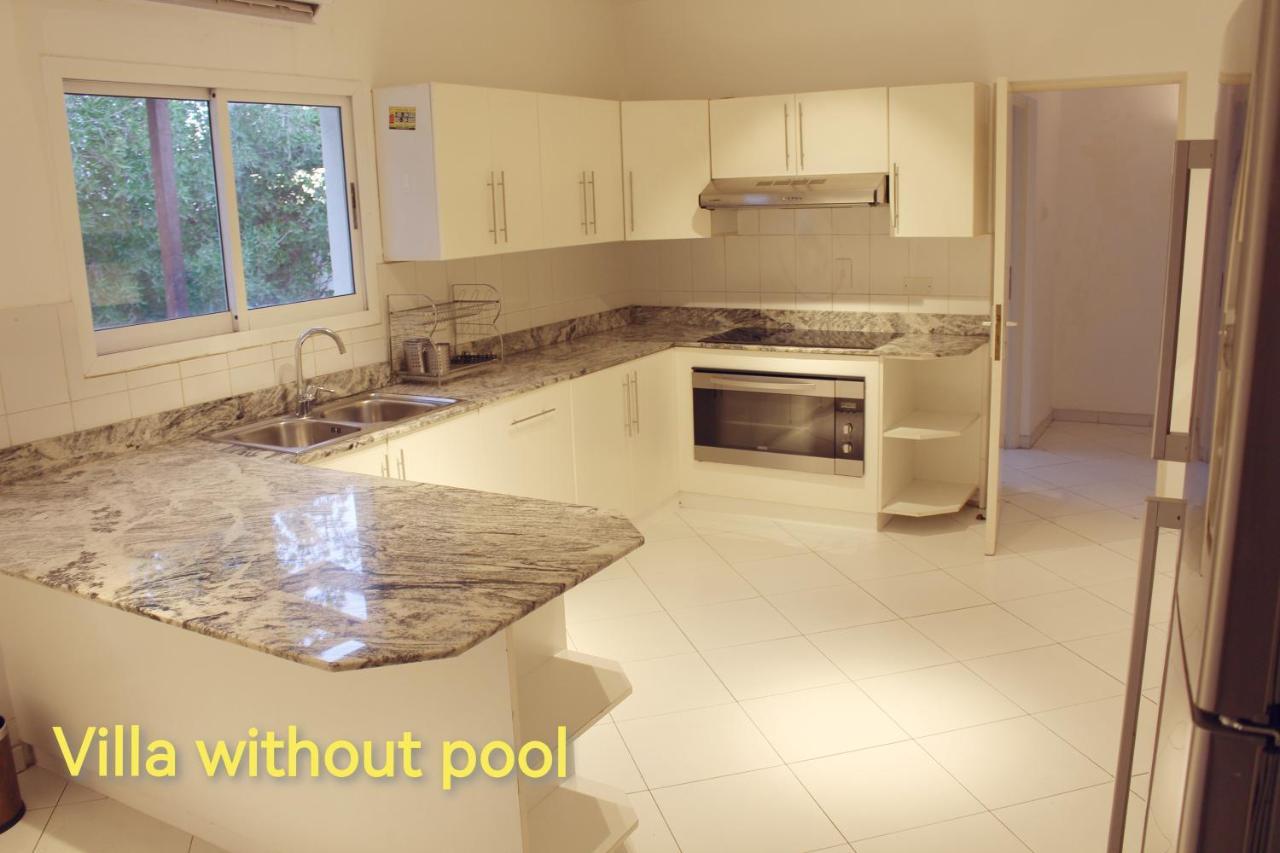 J5 Four Bedroom Villa Holiday Home In Al Wasl For Families Only Дубай Екстериор снимка